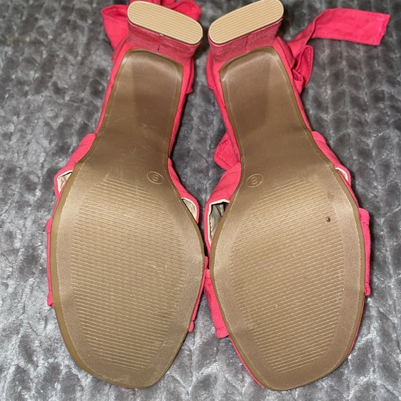 Lulus Avian Elegant Coral Women's Square Heels.  Size 8 - Picture 7 of 9